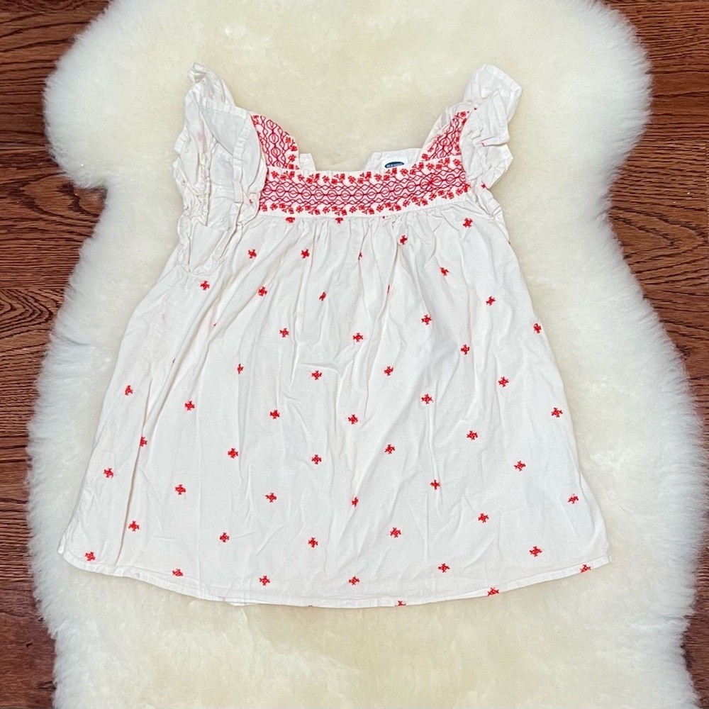 Old Navy embroidered flutter dress. 12-18